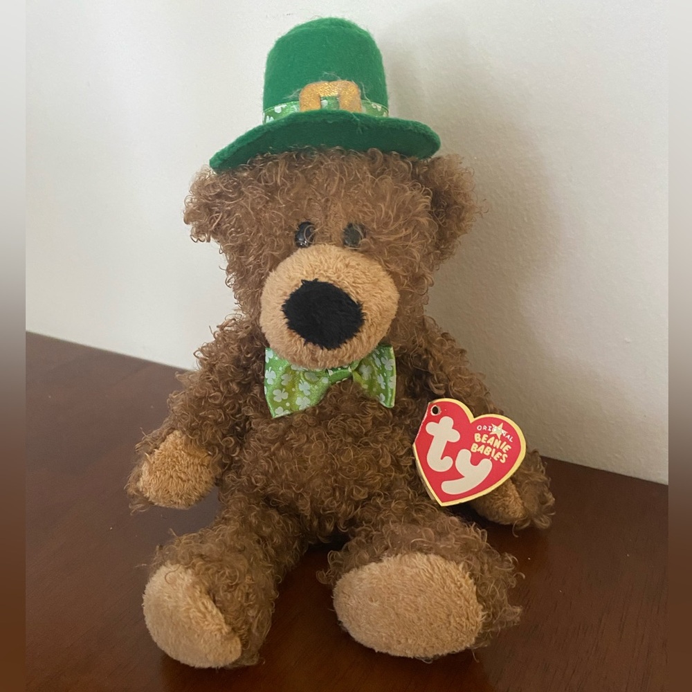 TY Beanie Baby “Lucky O’Day The Bear. Retired. NWT.